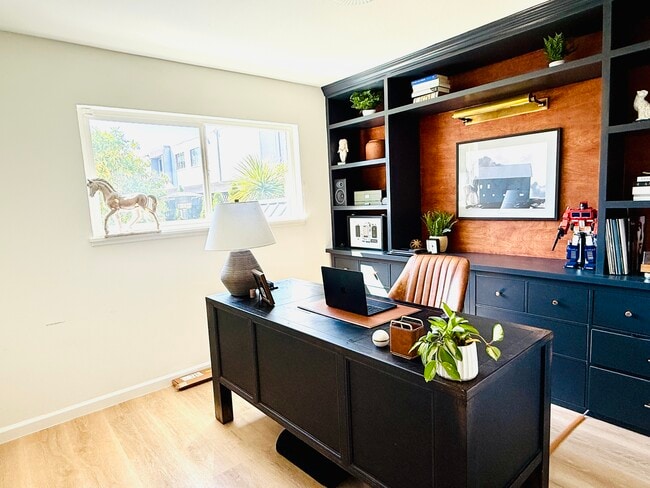 property at 20649 Yeandle Ave