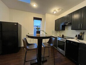 2517 Saint Paul St, Unit 3 in Baltimore, MD - Building Photo - Building Photo
