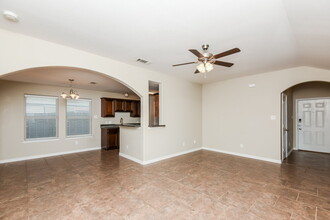2440 Echo Point Dr in Fort Worth, TX - Building Photo - Building Photo