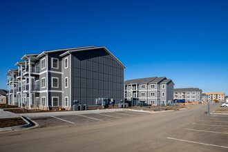 Union at the Loop in Lawrence, KS - Foto de edificio - Building Photo