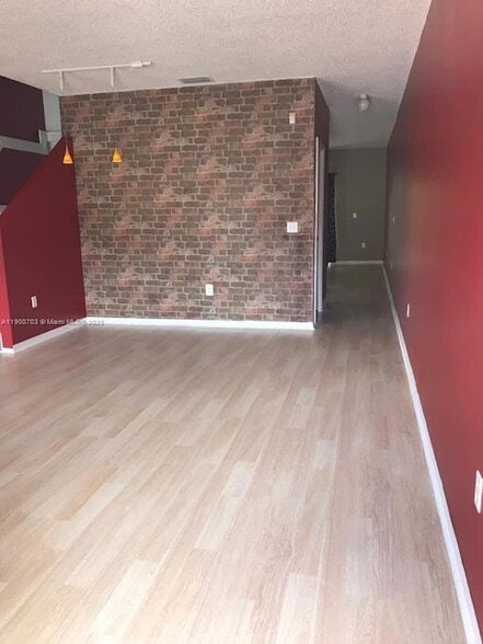 2239 SE 25th Ave in Homestead, FL - Building Photo - Building Photo