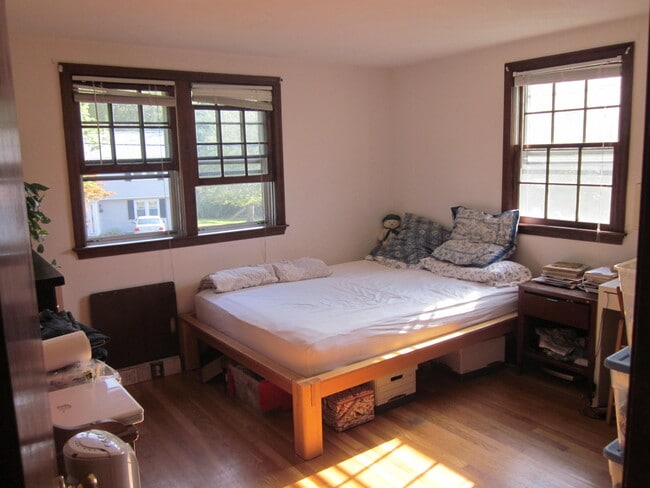 32 Fayette Rd in Bedford, MA - Building Photo - Building Photo