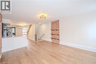 310 King St E in Hamilton, ON - Building Photo - Building Photo