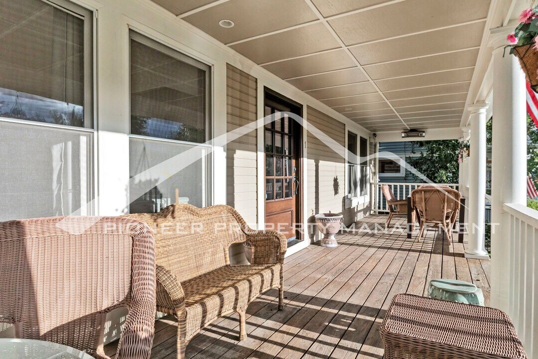 1523 N Nevada Ave in Colorado Springs, CO - Building Photo