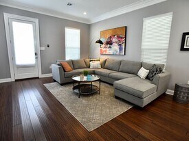 1824 Onzaga St in New Orleans, LA - Building Photo