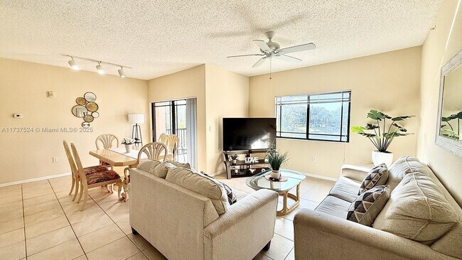 2811 Grande Pkwy in Palm Beach Gardens, FL - Building Photo - Building Photo