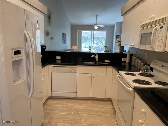20691 Country Creek Dr in Estero, FL - Building Photo - Building Photo