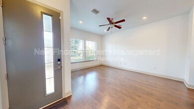 7412 Beach Walk Place in Jacksonville, FL - Building Photo - Building Photo