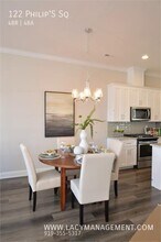 122 Philip'S Sq in Chapel Hill, NC - Building Photo - Building Photo