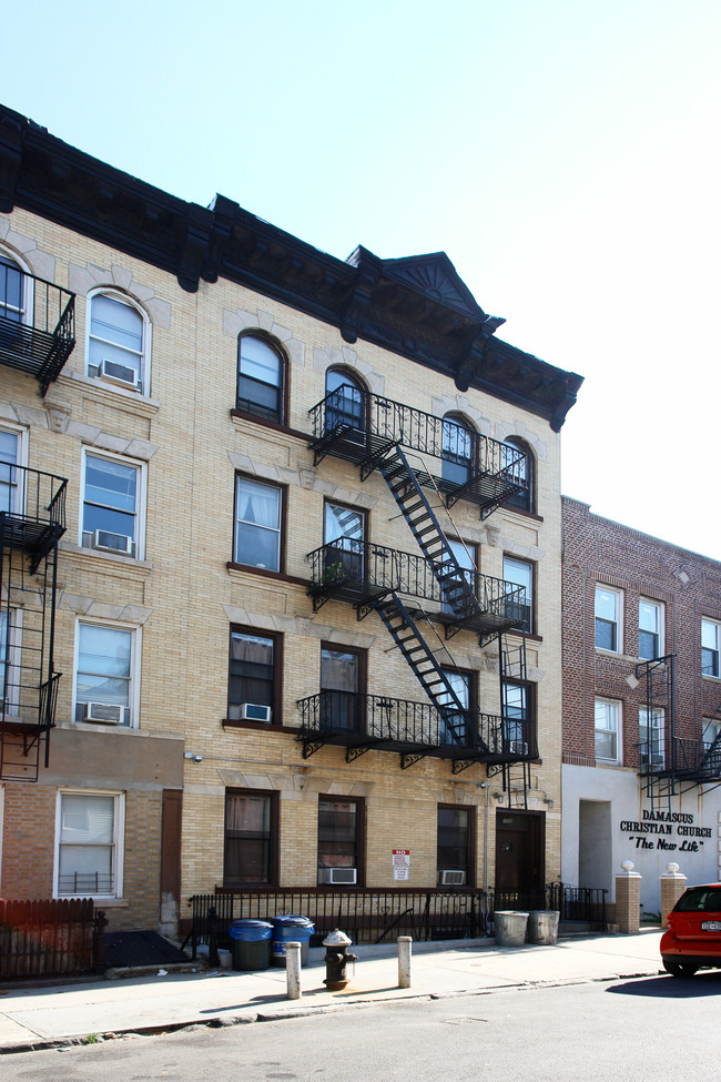 209 21st St in Brooklyn, NY - Foto de edificio - Building Photo