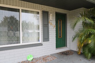 4814 Reagan Ave in Seffner, FL - Foto de edificio - Building Photo