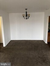 4423 Romlon St, Unit 303 in Beltsville, MD - Foto de edificio - Building Photo