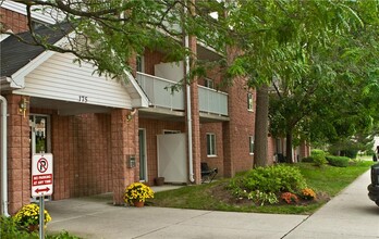 175 Wellington St S in Woodstock, ON - Building Photo - Building Photo