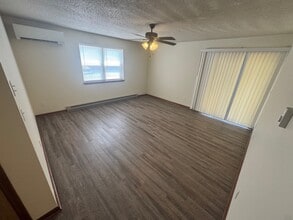 320 6th St, Unit 2102 in Schenectady, NY - Building Photo - Building Photo