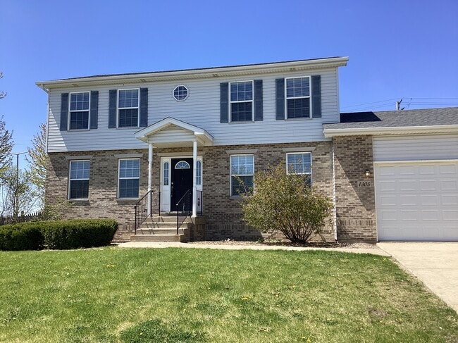 1305 Bassett Dr in Joliet, IL - Building Photo - Building Photo