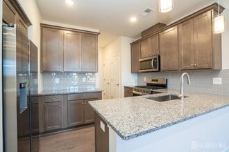 410 Jessie Pl in New Brunswick, NJ - Building Photo - Building Photo