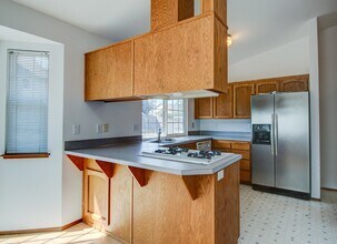 1725 SW Nienhuis St in Oak Harbor, WA - Building Photo - Building Photo