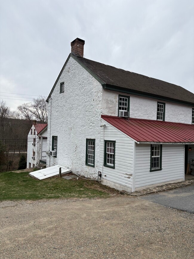 3380 Coventryville Rd, Unit #2 3380 Coventryville Roa in Pottstown, PA - Foto de edificio - Building Photo