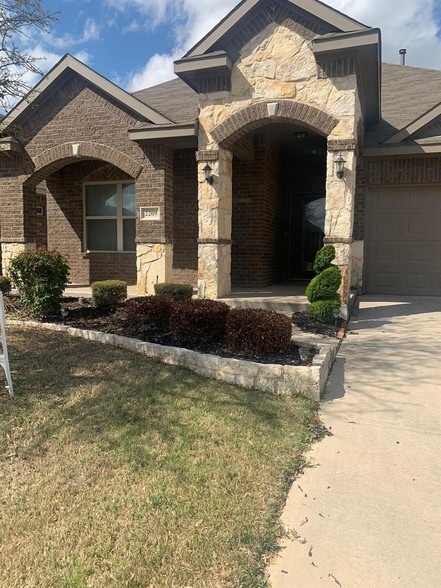 property at 2209 Scott Creek Dr