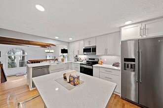 20 Trayer Rd in Canton, MA - Building Photo - Building Photo