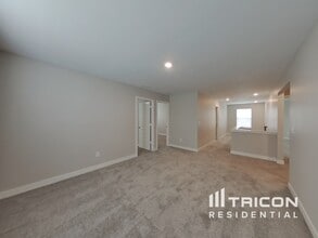 1303 Eton Wy in Avon, IN - Building Photo - Building Photo