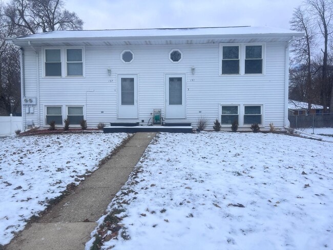 property at 141 Fontenelle St SE