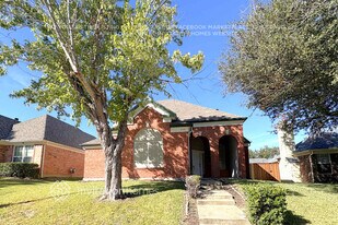 846 San Jacinto Dr in Grand Prairie, TX - Building Photo