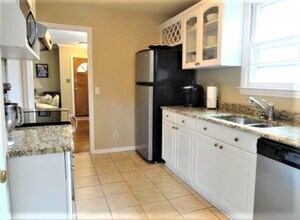 1020 Elm Ave in Columbia, SC - Building Photo - Building Photo