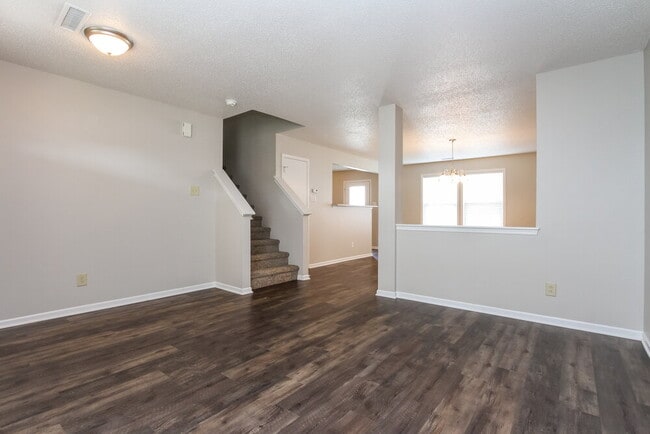 8649 Hopewell Ct in Indianapolis, IN - Foto de edificio - Building Photo