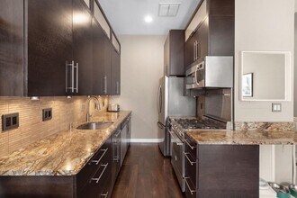 222 Clinton St in Hoboken, NJ - Building Photo - Building Photo