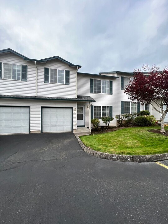 8904 NE 15th Ave in Vancouver, WA - Building Photo