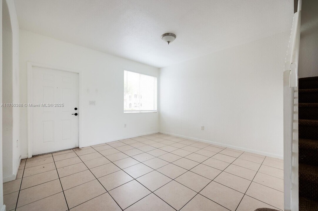 2818 SE 16th Ave in Homestead, FL - Building Photo