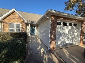 2521 Gordon Glen Ct in Raleigh, NC - Building Photo