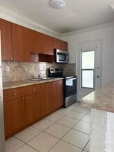 890 NW 45th Ave in Miami, FL - Building Photo - Building Photo