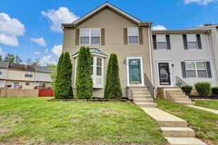 195 Langdon Farm Cir in Odenton, MD - Building Photo