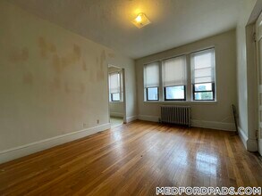 53 Fellsway W, Unit 16 in Medford, MA - Building Photo - Building Photo