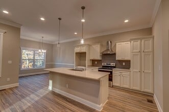 100 Hickory Grv Ct in Georgetown, KY - Building Photo - Building Photo