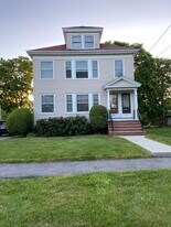 28 Caleb St, Unit 1 in Portland, ME - Building Photo