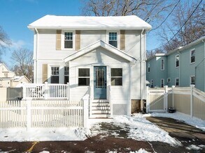 180 Jerome St, Unit 1 in Medford, MA - Building Photo - Building Photo