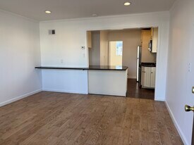 65 Bay Ave, Unit 65 in Highlands, NJ - Building Photo