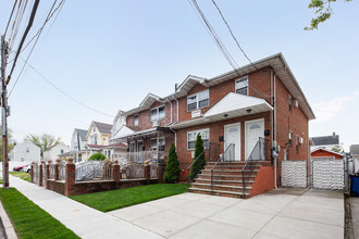 22132 Edmore Ave in Queens Village, NY - Building Photo - Building Photo