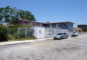 1312 NE Miami Ct Apartments