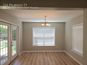 316 Palmdale Ct in Holly Springs, NC - Building Photo - Building Photo