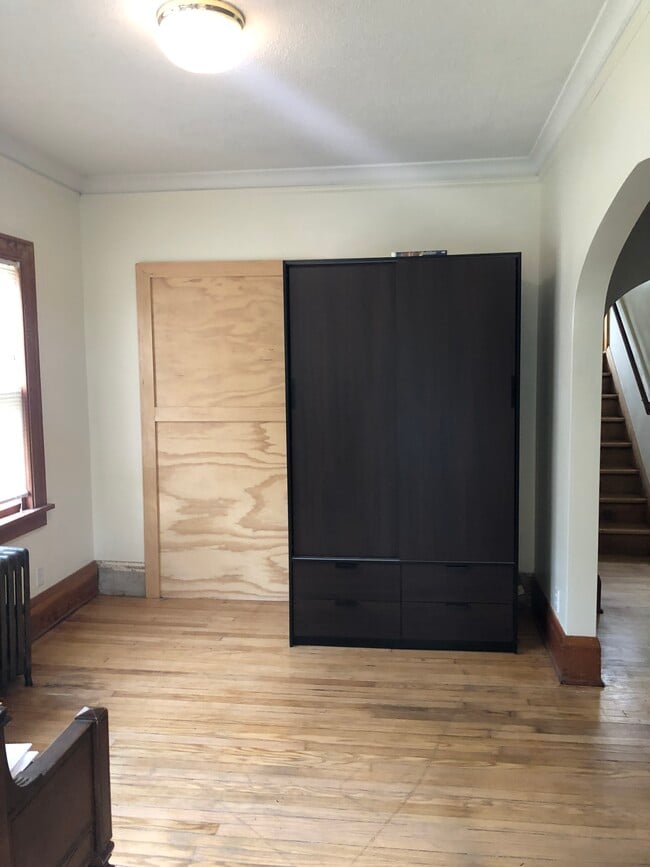 1076 18th Ave SE in Minneapolis, MN - Building Photo - Building Photo