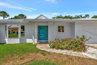 305 Bernard Ave in Sarasota, FL - Building Photo - Building Photo