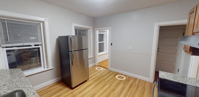 900 Massachusetts Ave, Unit 6 in Cambridge, MA - Foto de edificio - Building Photo