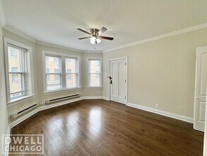 3820 N Greenview Ave, Unit 1 in Chicago, IL - Building Photo - Building Photo