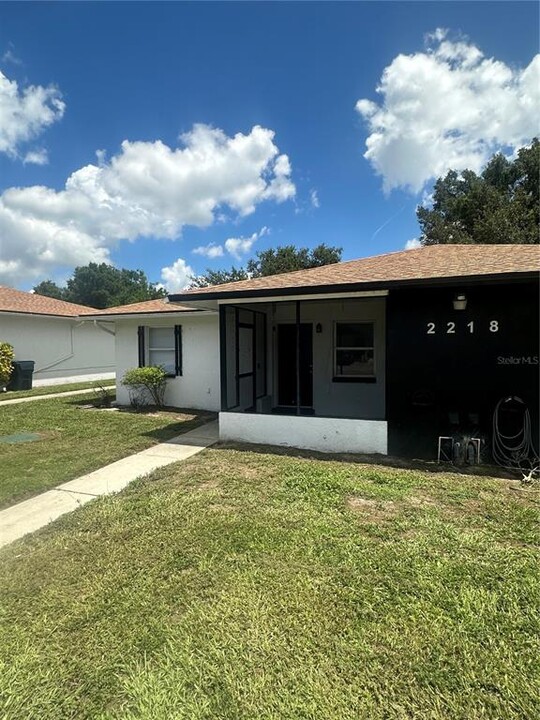 2218 Leo Dr in Auburndale, FL - Building Photo