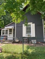 1052 John St in Frankfort, IN - Building Photo