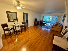 3 Garden St in Jupiter, FL - Building Photo